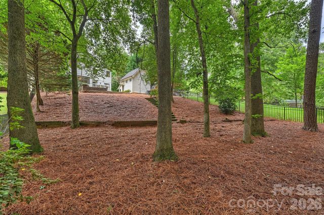 1328 Ivey Drive, Charlotte, NC 28205