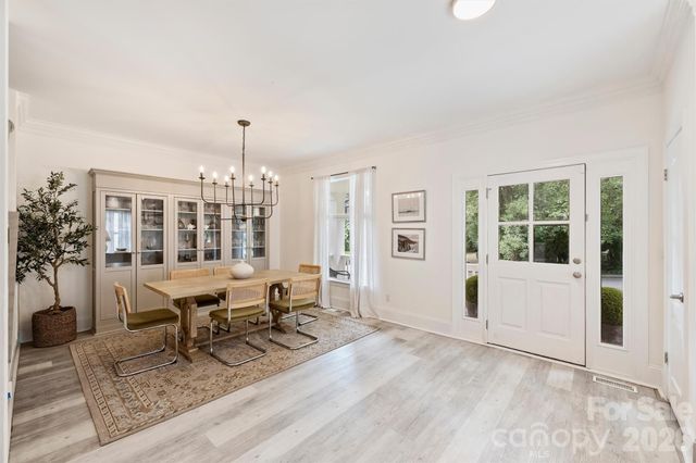 1328 Ivey Drive, Charlotte, NC 28205