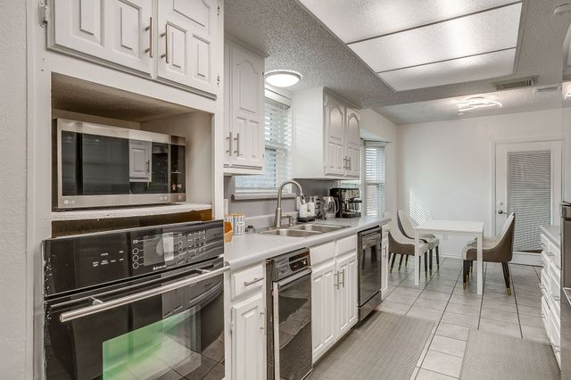 1906 Ola Lane, Grand Prairie, TX 75050