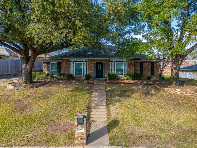 1906 Ola Lane, Grand Prairie, TX 75050
