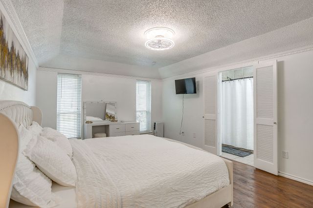 1906 Ola Lane, Grand Prairie, TX 75050