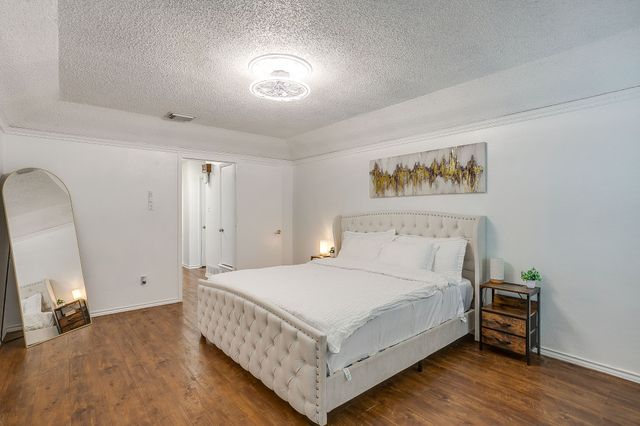 1906 Ola Lane, Grand Prairie, TX 75050