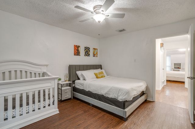 1906 Ola Lane, Grand Prairie, TX 75050