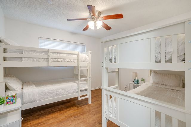 1906 Ola Lane, Grand Prairie, TX 75050