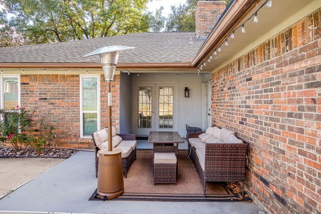 1906 Ola Lane, Grand Prairie, TX 75050