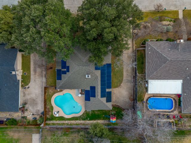 1906 Ola Lane, Grand Prairie, TX 75050