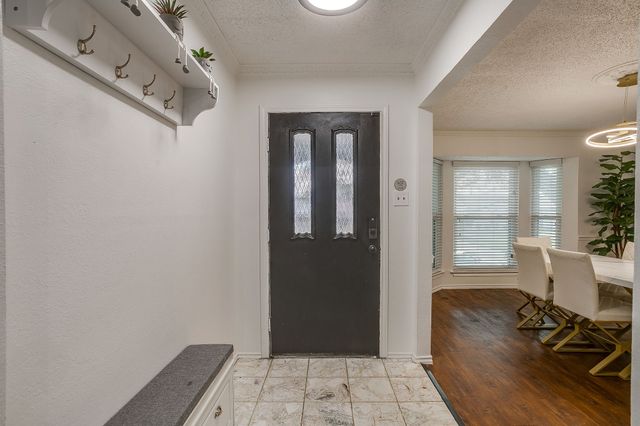 1906 Ola Lane, Grand Prairie, TX 75050