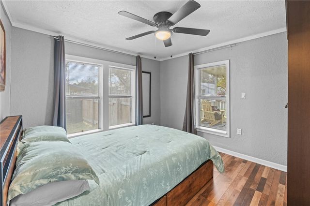 724 Scarbrough Street, Rockdale, TX 76567