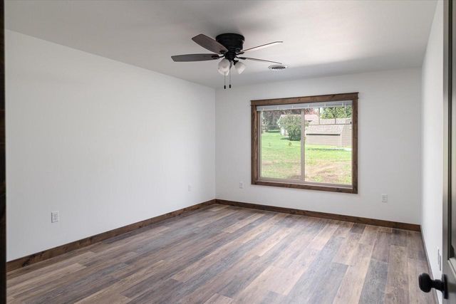 414 N Washington STREET, Viola, WI 54664