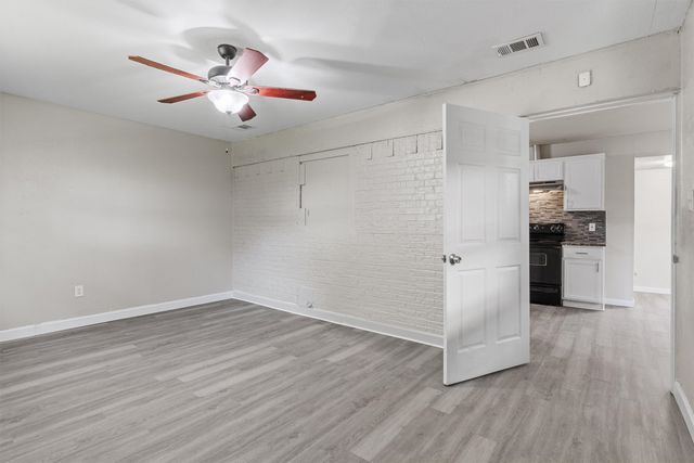 1612 Mims Street, Fort Worth, TX 76112