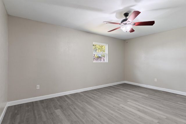 1612 Mims Street, Fort Worth, TX 76112