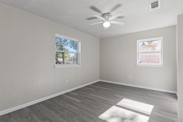 1612 Mims Street, Fort Worth, TX 76112