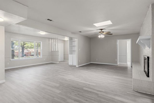 1612 Mims Street, Fort Worth, TX 76112