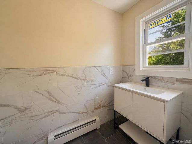 119-48 190th Street, Saint Albans, NY 11412