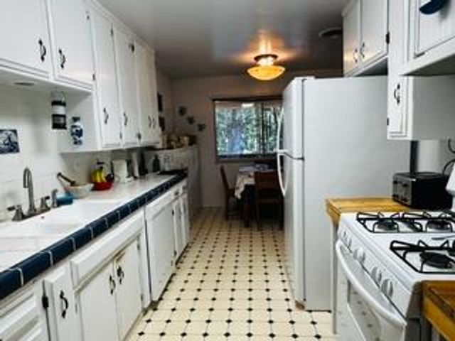 22860 Rocky Ln, Pioneer, CA 95666