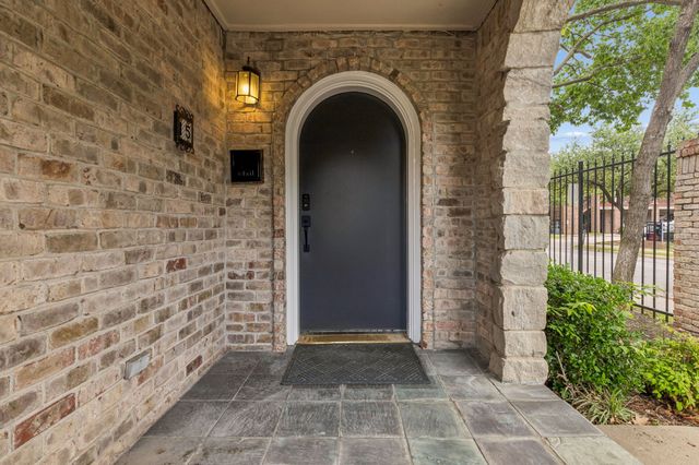 15 Stonebriar Court, Dallas, TX 75206