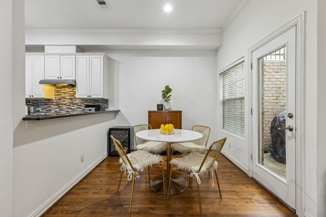 15 Stonebriar Court, Dallas, TX 75206