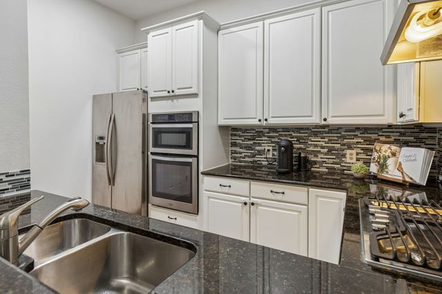15 Stonebriar Court, Dallas, TX 75206