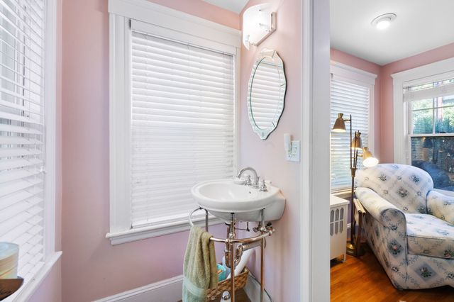 29 Fairview Ave, Arlington, MA 02474