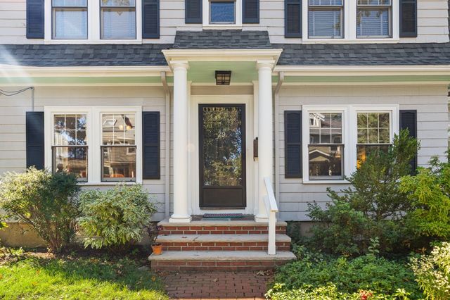 29 Fairview Ave, Arlington, MA 02474