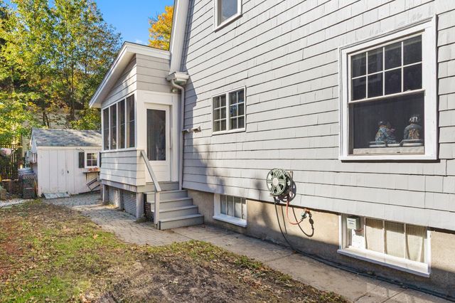 29 Fairview Ave, Arlington, MA 02474