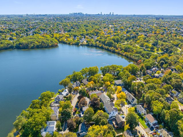 29 Fairview Ave, Arlington, MA 02474