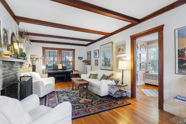29 Fairview Ave, Arlington, MA 02474