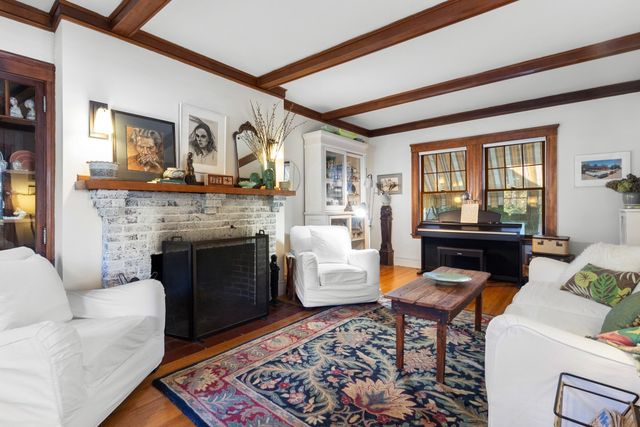 29 Fairview Ave, Arlington, MA 02474