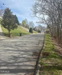 322 Bayberry Drive, Kingsport, TN 37663