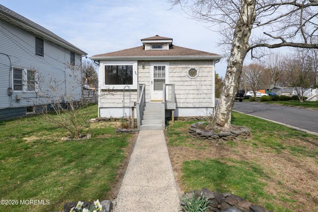 61 Viola Avenue, Leonardo, NJ 07737