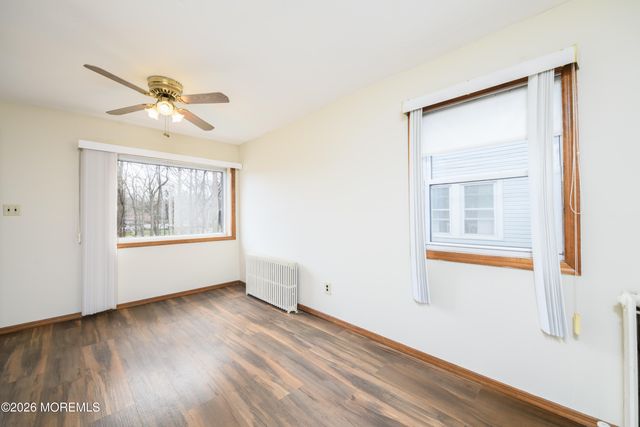 61 Viola Avenue, Leonardo, NJ 07737