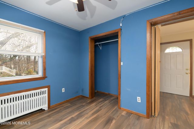 61 Viola Avenue, Leonardo, NJ 07737