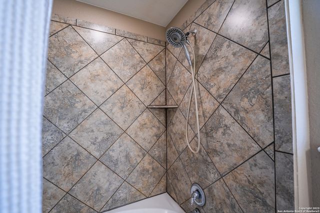 7426 BLUEBONNET BAY, San Antonio, TX 78218