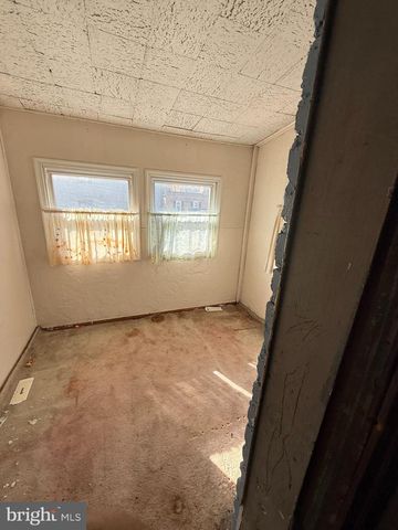 1015 E ST NE, Washington, DC 20002