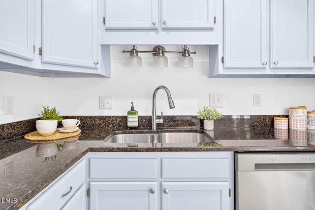 200 W Woodcroft Parkway 41a, Durham, NC 27713
