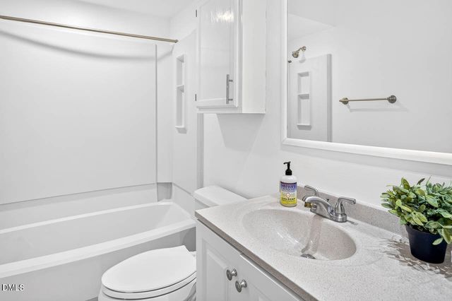 200 W Woodcroft Parkway 41a, Durham, NC 27713