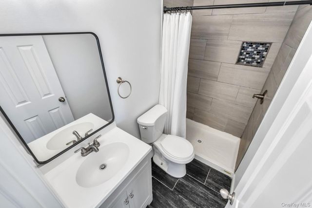 338 Easton Street, Ronkonkoma, NY 11779