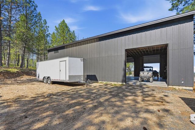 26435 N Spotted Rd, Deer Park, WA 99006