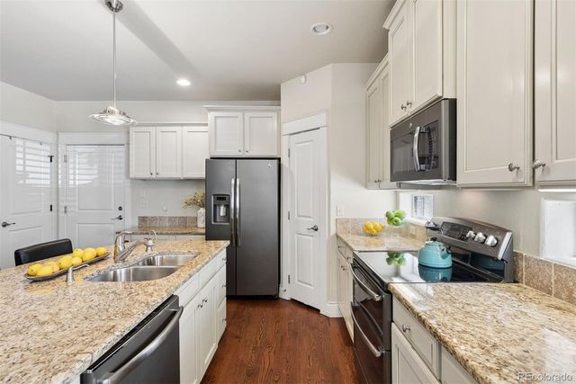 700 Albion Street, Denver, CO 80220