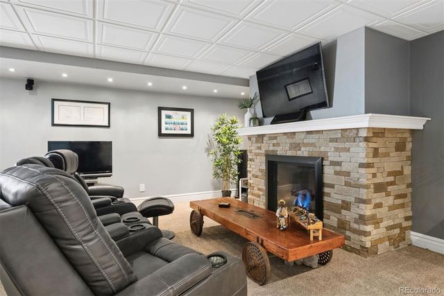 700 Albion Street, Denver, CO 80220