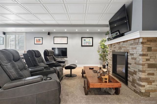 700 Albion Street, Denver, CO 80220
