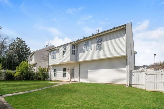 6055 Yellowood Court, Atlanta, GA 30349