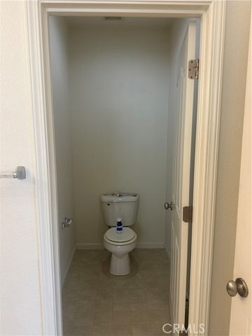 17385 Stone Celler Way, Lathrop, CA 95330