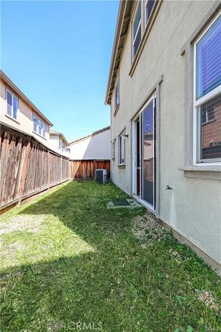 17385 Stone Celler Way, Lathrop, CA 95330