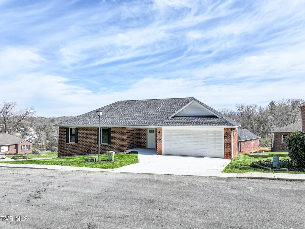 124 Keeneland Circle, Greeneville, TN 37743