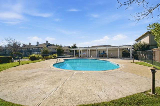 18935 Sara Park Circle, Saratoga, CA 95070