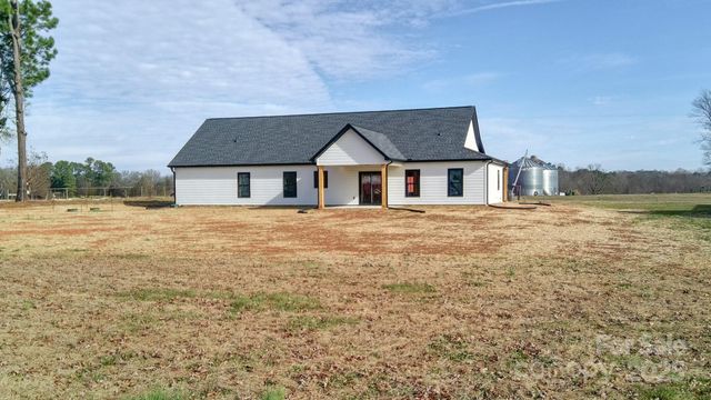 1568 Pleasant Grove Church Road, Crouse, NC 28033