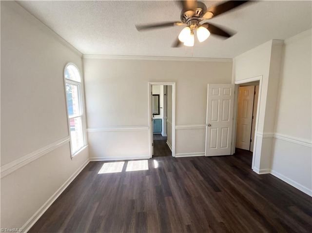 905 Kensal Green Drive, Kernersville, NC 27284