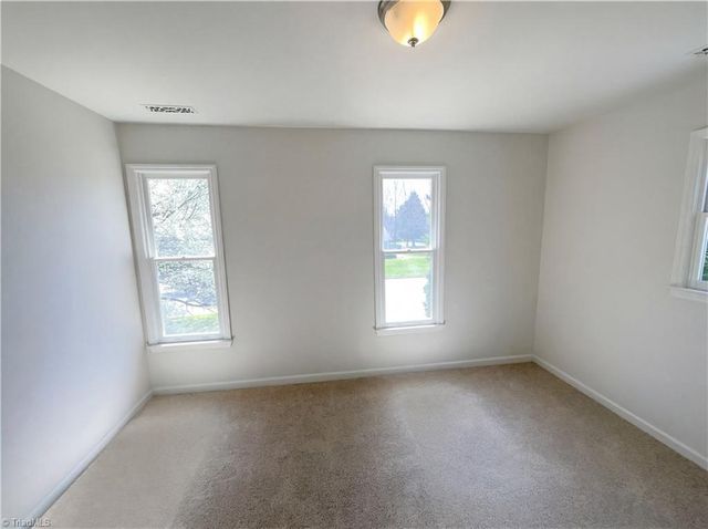 905 Kensal Green Drive, Kernersville, NC 27284