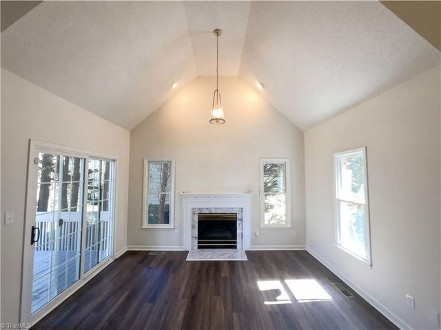 905 Kensal Green Drive, Kernersville, NC 27284